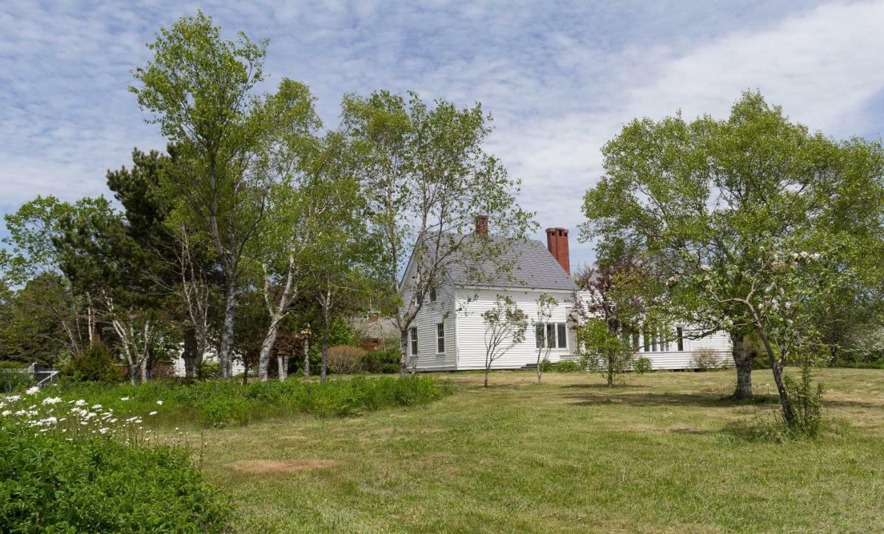 Fox Point Inn Parrsboro ภายนอก รูปภาพ